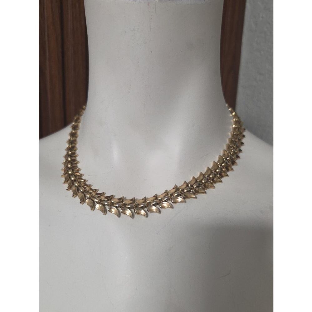 vintage trifari, trifari pat pend,crown trifari, alfred philippe,1940s necklacle